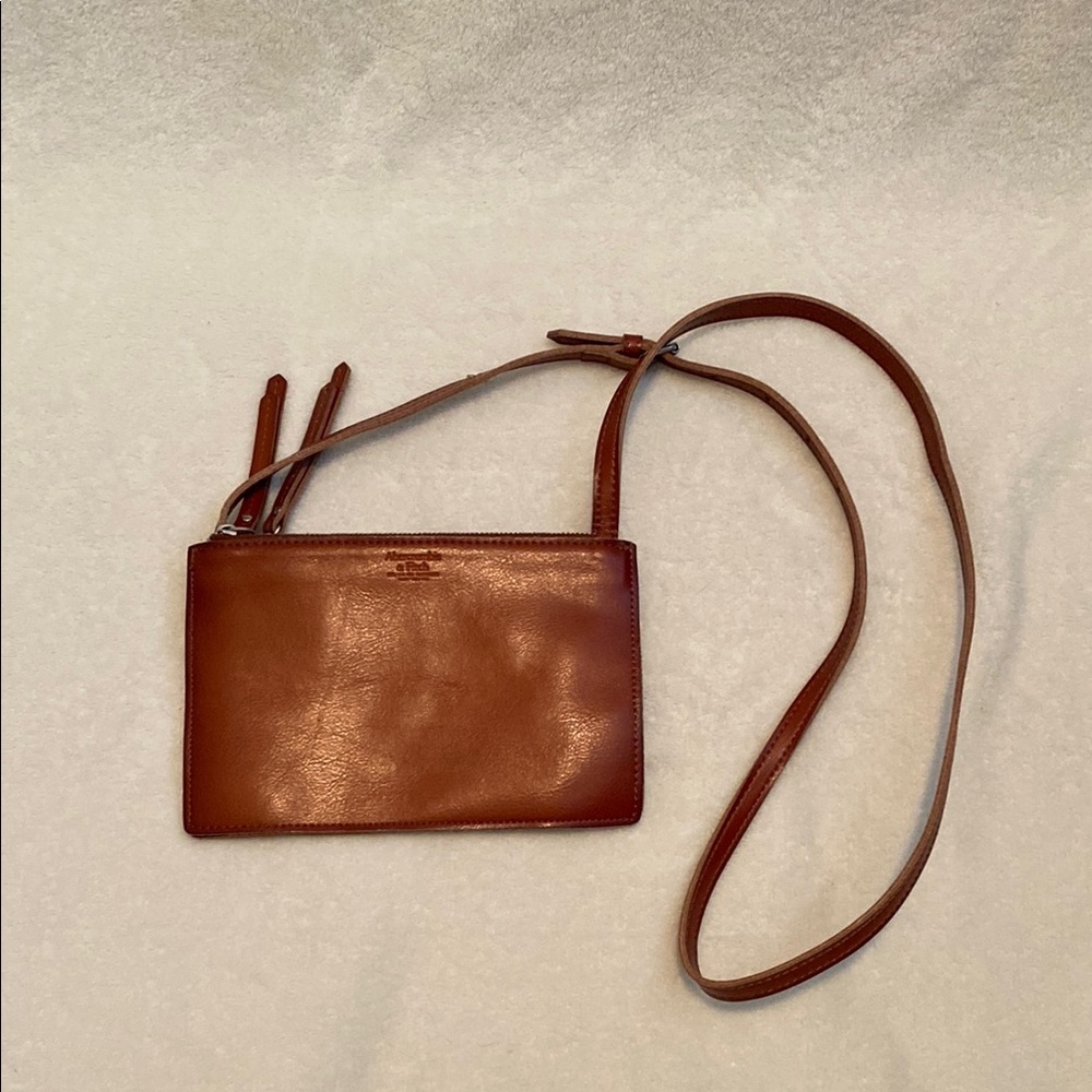 Abercrombie brown crossbody clutch purse with zipper